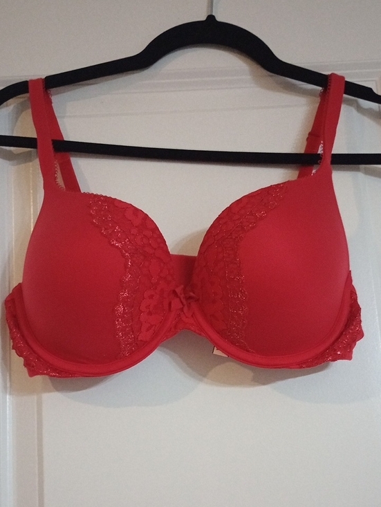 Victoria's Secret Other - Victoria's Secret Red Lace  Bra